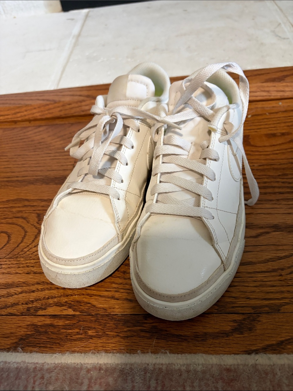 Nike Women's White Cream Low-Top Sneakers